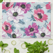 EleganzfarbBlumenmuster auf Blau Handtuch (Gefaltet)