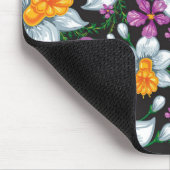 Eleganzmuster mit Narzissen-Blumen 2 Mousepad (Ecke)