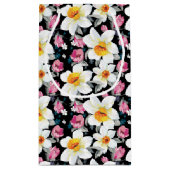 Eleganzmuster mit Narzissen-Blumen Kleine Geschenktüte (Rückseite)