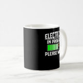 Elektriker in Arbeit bitte warten Lineman Studen Kaffeetasse (VorderseiteRechts)