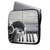 Elektrische Klaviertastatur Laptopschutzhülle (Vorderseite Links)