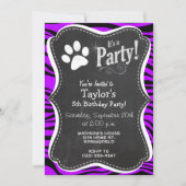 Elektrische Lila Zebrastreifen; Paw Print Einladung (Vorderseite)