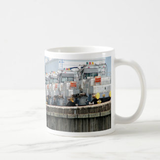 Elektrische "Maultiere," Verschlüsse Pedros Kaffeetasse