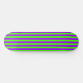 Elektrische Psychedelik Lila und Harlequin Green Skateboard (Horizontal)