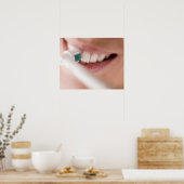 Elektrische Zahnbürste. Diese Geräte haben einen M Poster (Küche)