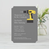 Elektrischer Bohrer mit Individuelle Name - Gelb u Einladung (Stehend Vorderseite)