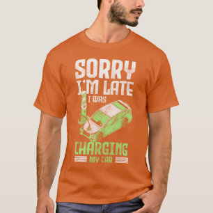 Elektrisches Auto Auto Kraft Modern vintage T-Shirt