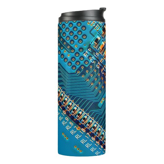 Elektronische Platine nah. Computer, Semico Thermosbecher (Nach links gedreht)