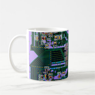 Elektronische Platine nah. Hintergrund, bob Kaffeetasse