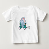 Elephant als Biker mit Scooter Baby T-shirt (Vorderseite)