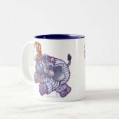 Elephant Baseball Player Tasse (Vorderseite Links)