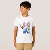 Elephant bei Impfung mit Spritze T-Shirt (Vorne ganz)