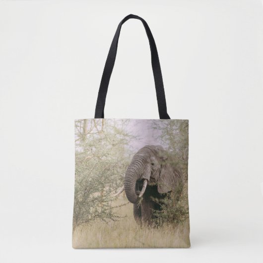 ELEPHANT, DER VON EINEM BAUM ESSEN WIRD TASCHE (Vorderseite)