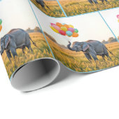 Elephant Holding A Birthday Balloon Bouquet Geschenkpapier (Rolleneckpunkt)