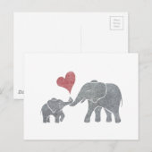 Elephant Hugs Gray Mama and Baby with Red Heart Postkarte (Vorne/Hinten)