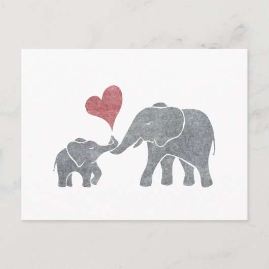 Elephant Hugs Gray Mama and Baby with Red Heart Postkarte (Vorderseite)
