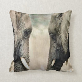 Elephant Lovers Wildlife Kissen