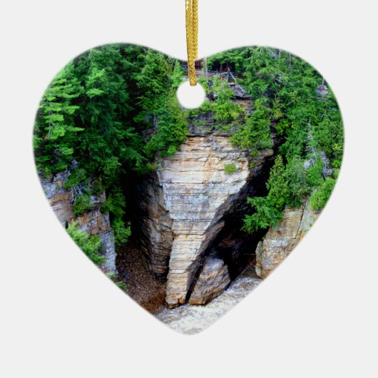 Elephant Rock Ornament (Vorne)