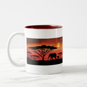 Elephant und Baby und Serengeti Sunset Zweifarbige Tasse