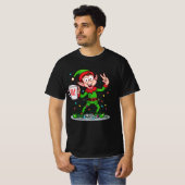 Elf Fuel – Cute Coffee Elf Funny Christmas Design T-Shirt (Vorne ganz)