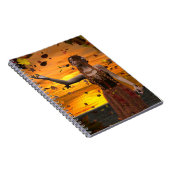 Elf in sinkenden Blätter gegen einen Sonnenunterga Notizblock (Rechte Seite)