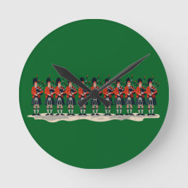 Elf Pipers, die leidenschaftlichen Apostel ausgesc Runde Wanduhr