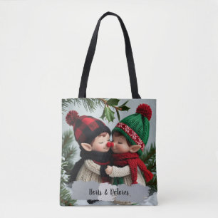 Elfen umarmen sich unter dem Mistelzweig Tasche