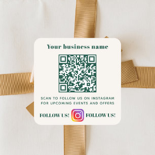Elfenbein-grüner Geschäftsname QR-Code Instagram Quadratischer Aufkleber