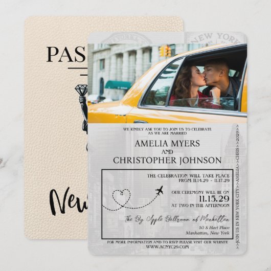 Elfenbein New York City Passport Wedding Einladung (Vorne/Hinten)