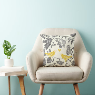 Elfenbein und Gelbgrau Vintage Florale Liebesvögel Kissen