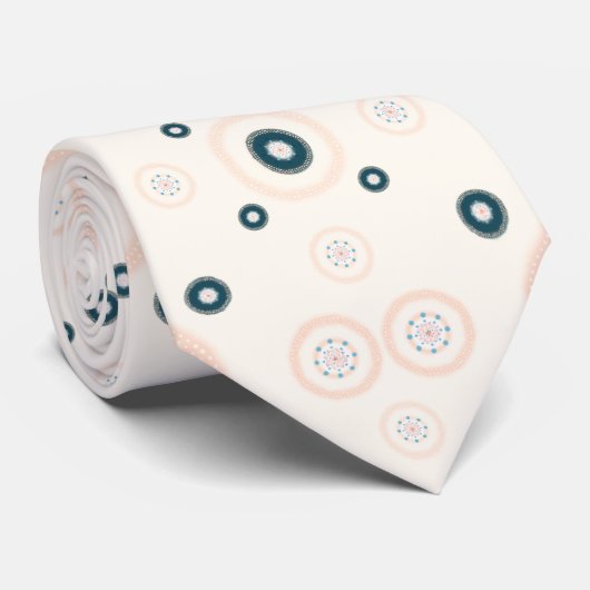 Elfenbeinfarbe mit einem kleinen Mandala-Kreismust Krawatte (Gerollt)