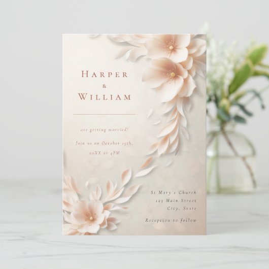 Elfenbeinflorale, die zu einer Hochzeit einladen Einladung (Stehend Vorderseite)