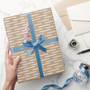 Elfenbeinlinien auf Tan Geschenkpapier