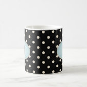 Elfenbeinpolka-Punkte auf Schwarz-Blassblau-Oval-M Kaffeetasse (Mittel)
