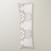 Elfenbeinrot Rosa Blumenkissen Seitenschläferkissen (Vorderseite Vertikal)