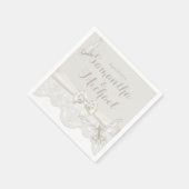 Elfenbeinschmetterlinge und Spitzen Serviette (Ecke)