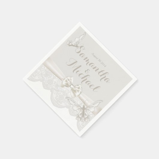 Elfenbeinschmetterlinge und Spitzen Serviette (Ecke)