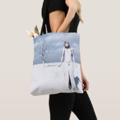 Elfin Frau läuft durch den Schnee  Tasche (Von Nahem)