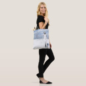 Elfin Frau läuft durch den Schnee  Tasche (Am Model)