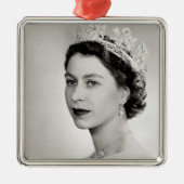 Elizabeth II., Königin des Vereinigten Königreichs Silbernes Ornament (Vorne)