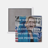 Elizabeth Warren hält dennoch ihren Magneten an Magnet (Vorderseite/Rückseite)