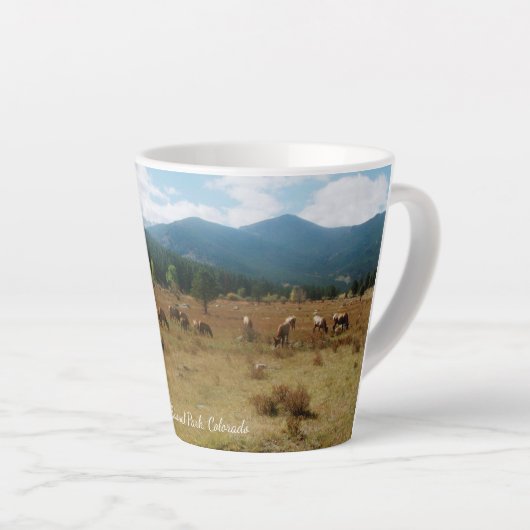 Elk in Rocky Mountain Nationalpark Latte Tasse (Rechte Ecke)