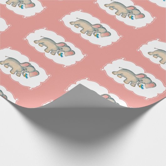 Ellie Elephant und der Bluebird auf Rosa Geschenkpapier (Ecke)
