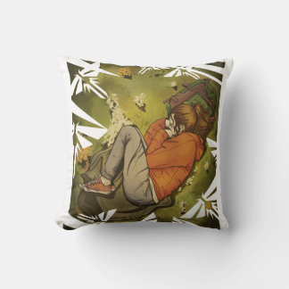 Ellie hat ein Nickerchen Kissen