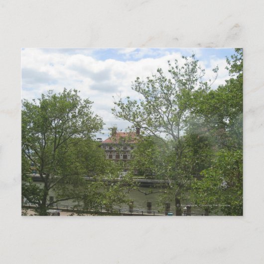 Ellis Island Dorms Postkarte (Vorderseite)