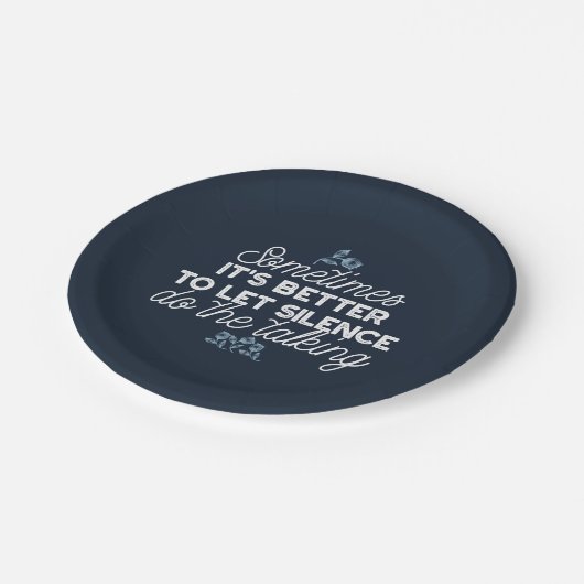 Eloquent Silence Zitat Kunst für Serendekor Pappteller (Schrägansicht)