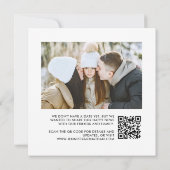 Eltern, die ein Foto mit Kindern Save the Date bek Ankündigung (Rückseite)