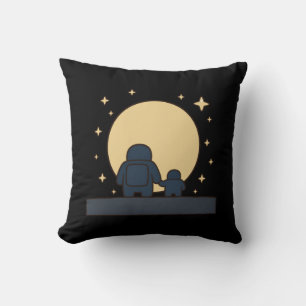 Eltern Kind Astronaut hält Händchen Vollmond Kissen