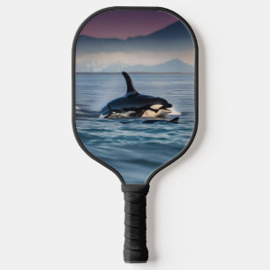 Elternzeit: Mama und Baby Orcas im Ozean, Pickleball Schläger