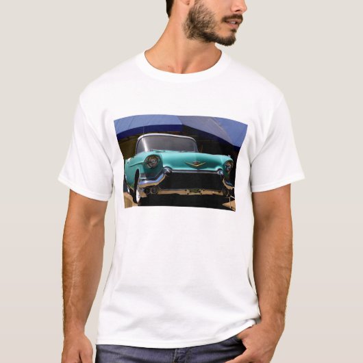 Elvis Presleys grüner Cadillac-Konvertible in T-Shirt (Vorderseite)